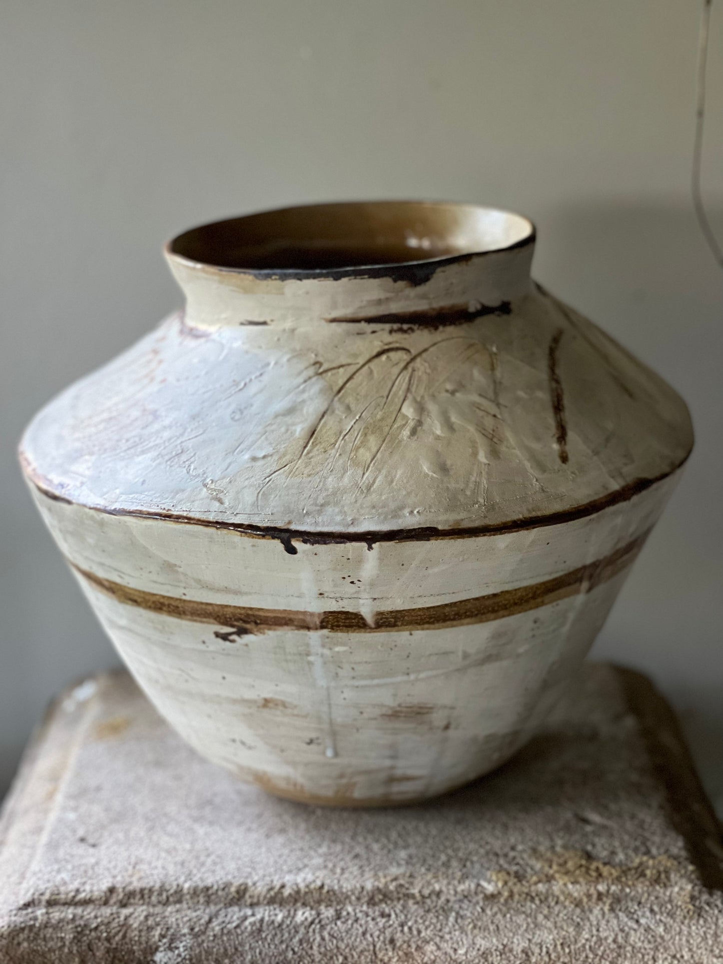 Big Sgraffito vessel